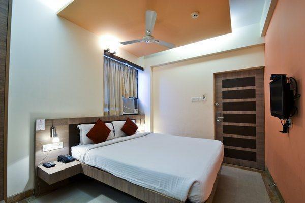 Hotel Apex International จ๊อดปูร์ ภายนอก รูปภาพ